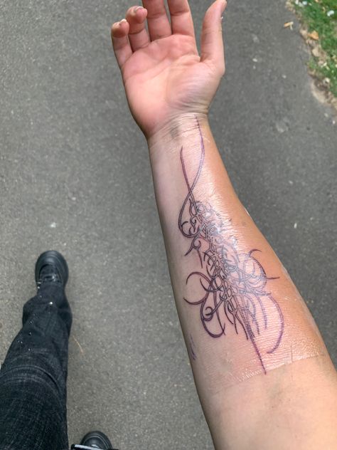 Cyberciligism Tattoo Arm, Neo Tribalism Tattoo Arm, Forearm Tattoo Inner, Neotribal Tattoo Design Arm, Cybersigilism Tattoo Forearm, Cybersigilism Arm Tattoo, Forearm Tattoo Men Ideas, Inner Arm Tattoos For Women Forearm, Cybersigilism Tattoo Arm