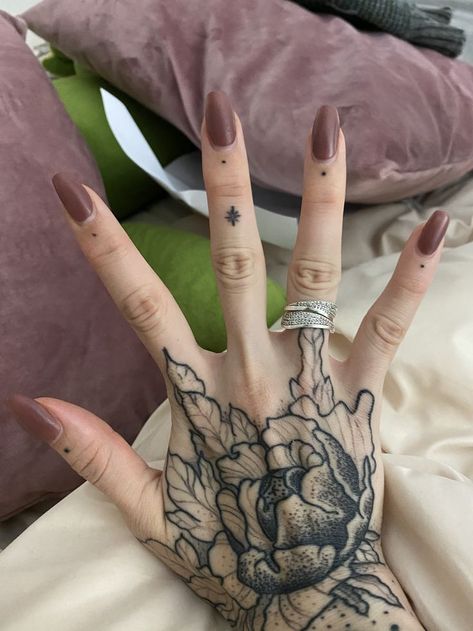 Flower Hand Wrist Tattoo, Both Hand Tattoos For Women, Outside Hand Tattoo, Detailed Hand Tattoo, Hand Tattoos Large, Alternative Hand Tattoo, Black Hand Tattoos For Women, Dot Hand Tattoos For Women, Earthy Hand Tattoos