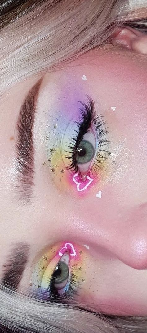 Rainbow Make Up Look, Pastel Rainbow Aesthetic Outfit, Cute Fun Makeup Looks, Pink Graphic Makeup, Colourful Makeup Looks Creative, Whimsical Makeup Looks, Dramatic Colorful Eye Makeup, Pastel Rainbow Makeup, Pastel Eyeshadow Looks