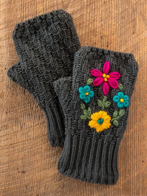 Embroidered Gloves, Flower Men, Cozy Gifts, Fingerless Gloves Crochet Pattern, Fiber Crafts, Heating Pads, Tapestry Blanket, Cozy Accessories, Comfy Blankets