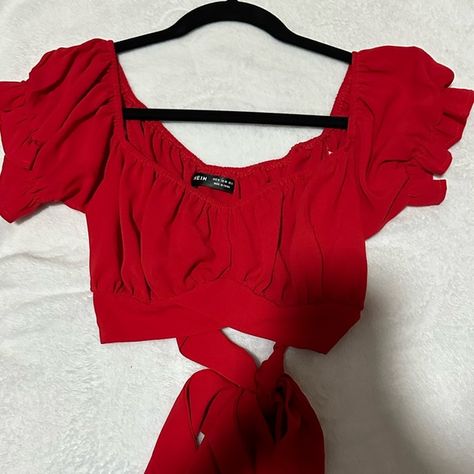 SHEIN crop top Cheap Red Crop Top With Built-in Bra, Red Crop Top, Summer Crop Tops, Shein Tops, Airport Outfit, Outfits Aesthetic, Summer Outfits, Plus Fashion, Casual Outfits