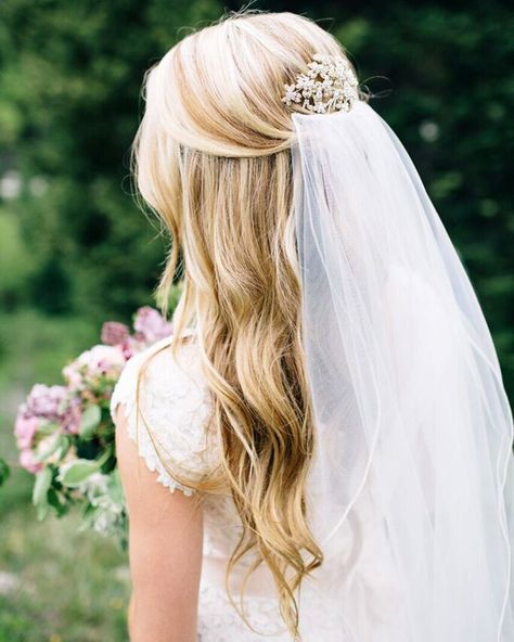 Simple Bridal Hair With Veil, Simple Wedding Hair Down With Veil, Lindsay Arnold Wedding, Boho Bridal Hair With Veil, Wedding Hairstyles Half Up Half Down With Veil, Veil Hair Down, Lindsay Arnold, Half Up Wedding, Vevey