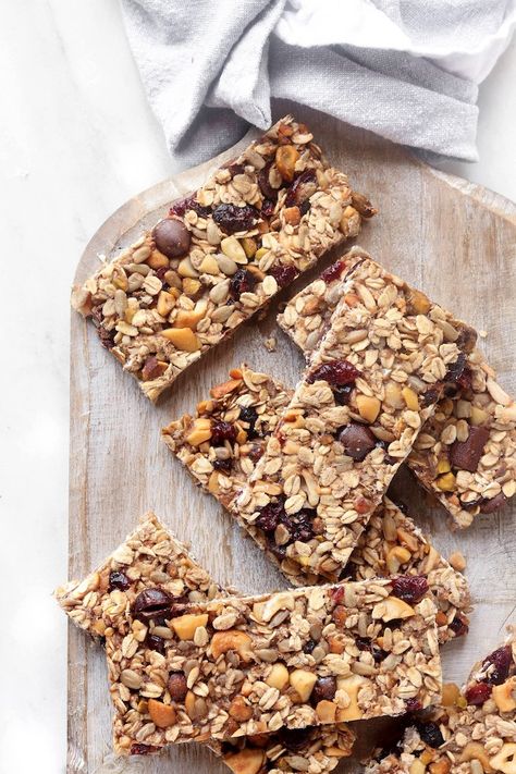 Cherry Cashew Oat Bars | Simply Sissom Homemade Kind Bars, Ginger Granola, Homemade Granola Bars Healthy, Kind Bar, Breakfast Cookie Recipe, Cinnamon Benefits, Healthy Granola Bars, Nutritional Snacks, Kind Bars