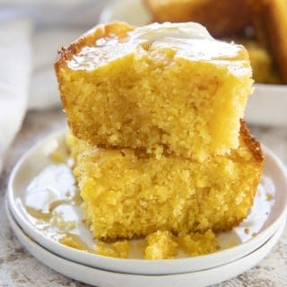 Best Cornbread Recipe - The Salty Marshmallow Fried Mush, Oven Baked Potato Wedges, Savory Bakes, Healthy Cornbread, Best Cornbread Recipe, Best Cornbread, Cornbread Recipe Sweet, Honey Cornbread, Healthy Muffin