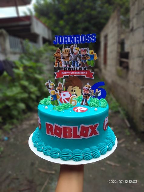 8 by 4 inches cake
soft icing
printable topper 
ROBLOX CAKE FOR BOY Roblox Theme Cake Topper Printable, Simple Roblox Cake, Roblox Sheet Cake, Roblox Cupcake Ideas, Roblox Birthday Party Ideas Cakes, Cake For Kids Boys, Roblox Cake Ideas For Boys, Roblox Cake Boys, Roblox Cake Ideas