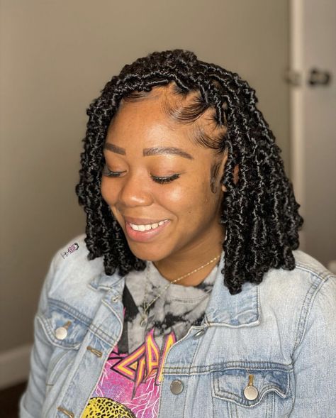 Short Butterfly Locs Hairstyles, Fox Locs, Hairstyles Faux Locs, Butterfly Locs Hairstyles, Short Butterfly Locs, Braids 2024, Latest Braided Hairstyles, Fav Hairstyles, Braiding Hairstyles