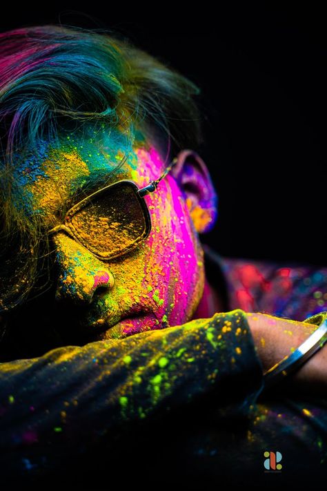 Holi Shoot, Holi Photography, Holi Photoshoot, Holi 2024, Paint Photoshoot, Colorful Portrait Photography, Holi Pictures, Blur Image Background, Beard Art