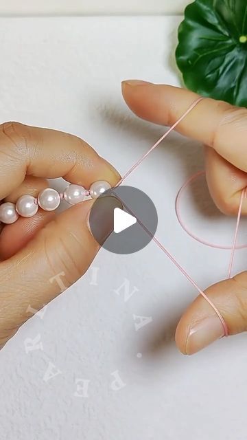 Tina Seven on Instagram: "Very detailed knotting tutorial🥰🥰 #pearl #pearls #jewelry #jewellery #baby #babygirl #girl #girls #lady #woman #women #miss #outfit #daily #instadaily #fashion #fashionblogger #fashionstyle #fashionista #trend #trendingreels #trending #color #white #pink #blue #noble #luxury" Pearl Knotting Tutorial, Knotting Pearls, Pearl Knotting, Pearls Jewelry Diy, How To Wear Pearls, Beading Bracelets, White Pearl Jewelry, Knots Tutorial, Pearls Jewelry