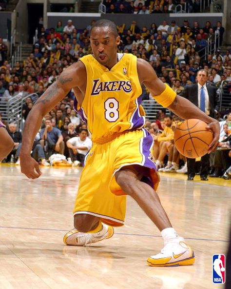 ANKLE BREAKING: To do it you must try to shake them; make them twist and fall. Ankle Break, Basketball Moves, Broken Ankle, Kobe Bryant, You Must, Nba, Do It, Sports Jersey, Basketball