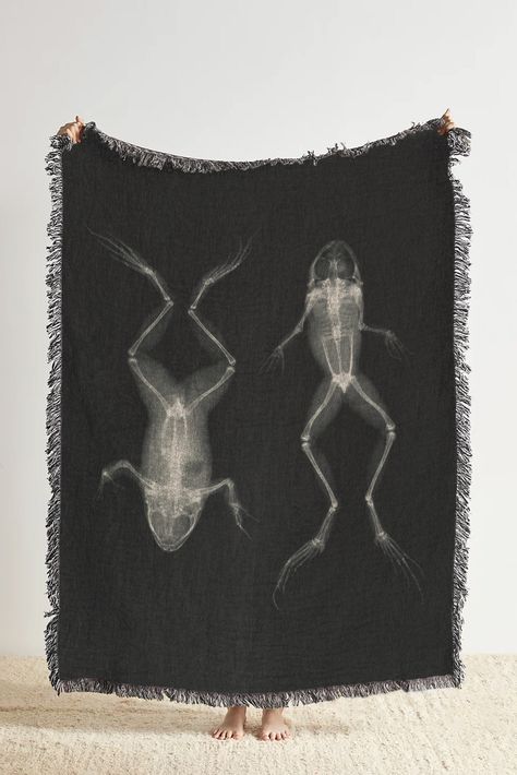 "100% cotton, vintage frog xray throw blanket and dark art frog woven tapestry can be used as dark cottagecore room decor, a goth throw blanket for your sofa, or even as a goblincore picnic blanket, the possibilities are endless. Happy Shopping, moonbeam! Each blanket is made of 100% pure cotton that is dyed in colors to bring your unique image to life. Crafted with an intricate woven production process, rather than a printed technique, our blanket creates a distinctive, more luxurious custom pr Goth Room Ideas Bedrooms, Girls Bedroom Decorating, Goth Room Ideas, Girls Room Makeover, Goth Living Room, Frog Blanket, Gothic Tapestry, Dark Cottagecore Decor, Goth Cottagecore