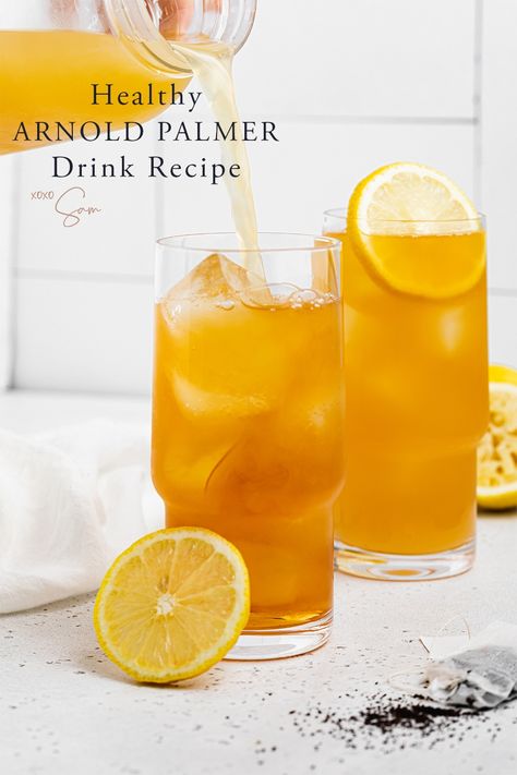 This arnold palmer recipe is the only one you'll ever need! A simple lemonade meets a home-brewed iced tea for a beverage that is perfectly light and refreshing. Enjoy an arnold palmer on a hot summer day as a slightly sweet and cooling drink! Healthy Arnold Palmer, Arnold Palmer Drink Non Alcoholic, Homemade Arnold Palmer, Arnold Palmer Drink Recipe, Arnold Palmer Recipe, Arnold Palmer Drink, Low Sugar Drinks, Homemade Iced Tea, Iced Tea Lemonade