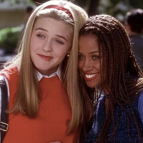 Iconic Tv Show Duos, Friendship Pfp, Dionne Clueless, Cher And Dionne, Clueless Aesthetic, Clueless Movie, Clueless Cher, Clueless 1995, Beach Waves Hair Tutorial