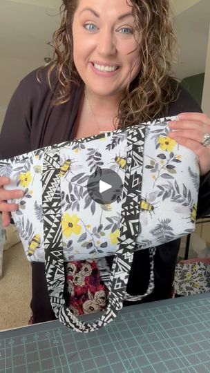 Dollar Tree Market Bag FULL TUTORIAL! | Here is a full length tutorial on how to sew the Dollar Tree material market bag for $2.50!  Slow and easy wins the race! 

#sewingtutorial #fun... | By She Sews Seams | Other day I made a video about
how to make a market bag in two different shapes from a dish
drying mat and some fat quarters. Well a lot of you
asked about the watermelon bag which was the like more
horizontally shaped one and how to make it. And the truth is
you're making it pretty much exactly the way that you would
make the tall one that I showed in the video. But with all
those questions I still wanted to give you a chance to have
like a slow easy tutorial. So we're just going to sew this
bag in real time. I'm going to edit this very minimally. I
just want you to like sew me in r Dollar Tree Sewing Projects, Diy Purses And Bags, Watermelon Bag, Diy Purses, Tree Material, Adjustable Bag Strap, Tree Bag, How To Make Purses, Pad Bag