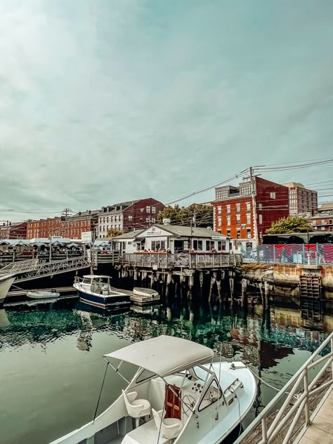 Portland Maine Photography, Portland Maine Things To Do In, Portland Maine Fall, Portland Maine Summer, Portland Maine Aesthetic, Maine Vibes, Portland Maine Restaurants, Maine Restaurants, Maine Portland