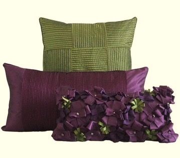 Green And Plum Bedroom, Green Accent Pillows, Plum Bedroom, Mint Green Rooms, Color Uva, Green Baby Room, Conservatory Ideas, Pleasant Dreams, 8 Mart