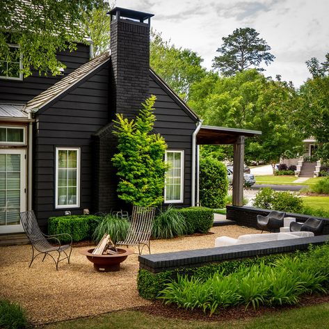 Dark Lake House Exterior, Front Porch Set Up, Backyard Baby Shower Ideas Decoration, Backyard Baby Shower Ideas, Backyard Flower Garden, Father Nature, Gardening Checklist, Pond House, Tattoo Plant