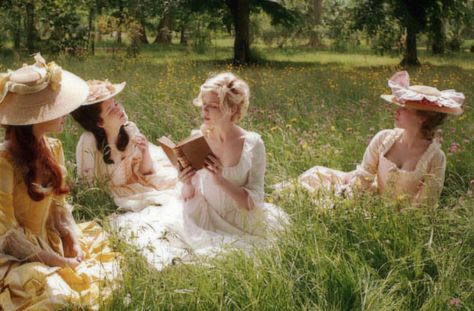 “Marie Antoinette”. Sofia Coppola, 2006 🌹 via @differ.tv 🌿 Marie Antoinette Movie, Era Victoria, Marie Antoinette 2006, Diane Keaton, Sharon Tate, Princess Core, Jane Seymour, Diane Kruger, Sofia Coppola