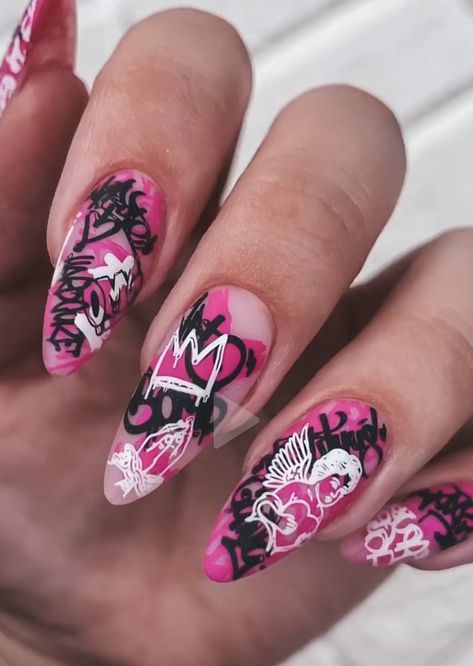 Nails Doodle Art, Nail Art Graffiti, Grafitti Nails Street Art, Street Art Nails, P!nk Inspired Nails, Graffiti Nails Acrylic, Grafitti Nails, Graffiti Nail Art, Monster High Nails