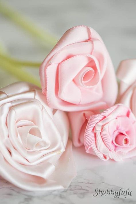 Did you ever want to learn how to make ribbon roses? This easy 10 minute no sew easy diy ribbon roses tutorial will show you how and this is a beginner level project! #ribbonrose #ribbon #weddingcrown #fakeflowers #budgetflowers #weddingdiy #silkflowers #ribbonproject #shabbyfufu Diy Ribbon Roses, Sewing Project Ideas, Fake Roses, Ribbon Flowers Diy, Ribbon Projects, Satin Ribbon Roses, Ribbon Flower Tutorial, How To Make Rose, Ribbon Rosettes