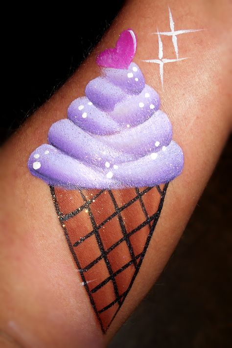 Ice Cream Cone, Smiley Faces by Jo Face Painting Ice Cream, Ice Cream Face Painting, Ice Cream Face Paint, Carnaval Kids, Face Painting Tips, Balloon Painting, Ice Cream Design, Face Paints, Cream Face