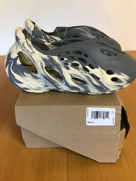 Yeezy Foam Runner Moon Gray Size 8 Damaged Box Yeezy Foam Runner, Foam Runner, Yeezy Foam, Yeezy Foams, Playing Basketball, Shoes For Men, Adidas Yeezy, Sports Shoes, Men's Sneakers