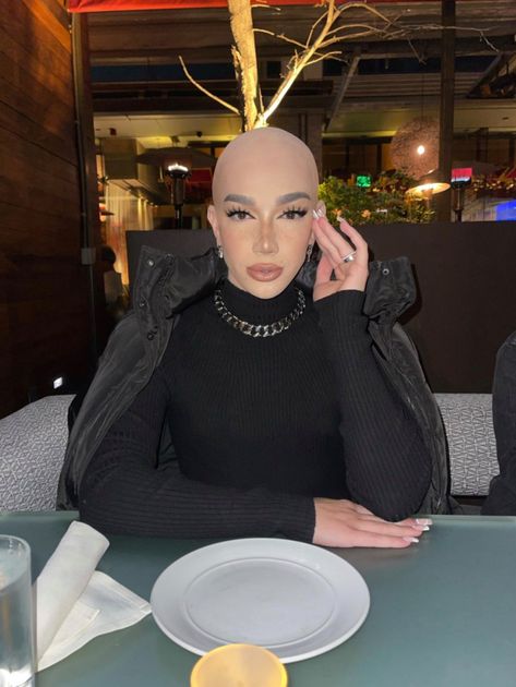 JAMES Charles has been accused of “faking” his newly shaved head “for attention” as fans believe the YouTuber’s wearing a bald cap.  The 21-year-old internet sensation shocked fans when he stepped out for dinner in Los Angeles showing off his dramatic makeover on Thursday night.  The YouTuber first boasted his new look to his eight […] Gold Smoky Eye, Bald Cap, Bold Women, Shaving Your Head, Buzz Cuts, Healthy Lifestyle Quotes, Bald Women, James Charles, Shaved Head