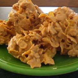 Frosted Corn Flake Cereal Clusters Cereal Clusters, Peanut Butter Cornflake Cookies, Peanut Butter Chews, Peanut Butter Balls Easy, Corn Flakes Cereal, Cornflake Cookies, Corn Flake, Cereal Treats, Baking Recipes Cookies