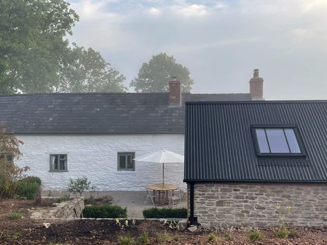 Cottage Names, Cottage Extension, Welsh Cottage, Ireland Cottage, Irish Cottage, Cottage Renovation, Cottage Exterior, Brecon Beacons, Old Cottage