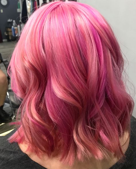 Pink hair magenta haircolor pulpriot funky color peach color hot pink hair Instagram---> Gina_styles4u Multi Color Pink Hair, Multi Pink Hair, Pink Hair Magenta, Flamingo Pink Hair, Pink And Orange Hair, Coral Hair, Hot Pink Hair, Oc Board, Colourful Hair