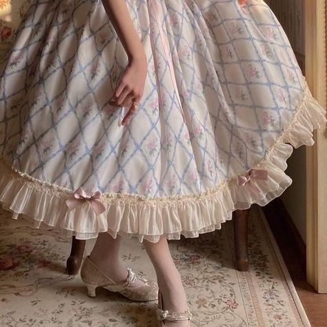 Bo Peep Aesthetic, Farmers Daughter Coquette, Peep Aesthetic, Skirt Aesthetic, Little Bo Peep, Bo Peep, Princess Aesthetic, Rococo, Skirt