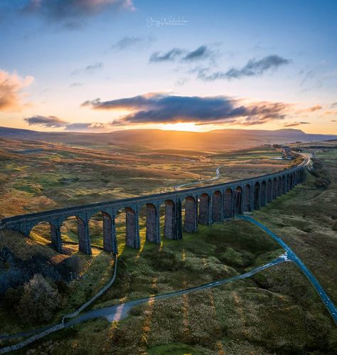 Ribblehead Viaduct, Yorkshire Dales National Park, Sunset Rose, Yorkshire Dales, Days Out, Beautiful Sunset, Drones, Yorkshire, A Photo