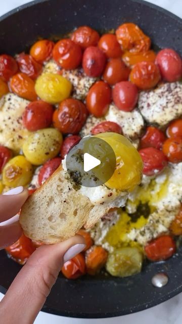 Aleyda Batarse on Instagram: "Let’s make the creamiest summer dip!🧀🍅🥖 BAKED HERBY GOAT CHEESE with roasted tomatoes in every color that are drizzled in olive oil and honey and then sprinkled with sumac, sea salt & pepper. Best enjoyed with a glass of chilled wine. Grab the deets below 👇🏼👇🏼

Ingredients 
8-10 oz herby goat cheese log sliced into thick rounds. Yields ~8 slices.
~2-3 cups of tomatoes in every color
1-2 Tbsp olive oil
1 Tbsp honey or agave
1 teaspoon sumac
flaky sea salt and pepper, to taste 

Instructions 🌟🌟🌟🌟🌟
Preheat oven to 400F and use an oven safe dish or cast iron skillet. Bake for ~20 mins, or until tomatoes start to blister. Make sure not to over-bake - you don’t want to dry out the melty, goat cheese! Perfect for dipping with crispy crostini, fresh baguet Crispy Crostini, Goat Cheese Log, Summer Dip, Cheese Log, Log Slices, Cast Iron Skillet, Every Color, Iron Skillet, Roasted Tomatoes