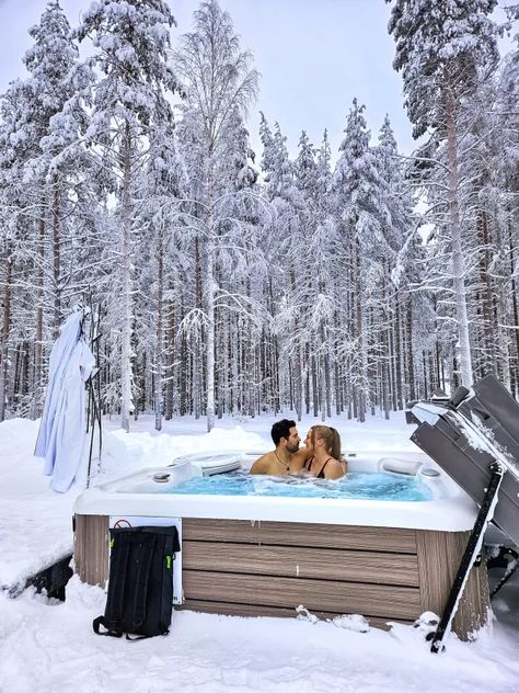 Best Accommodation in Finnish Lapland for Couples - Glass Resort apartment with private outdoor jacuzzi Lapland Couple, Couple Resort, Outdoor Jacuzzi, Finnish Lapland, Couples Resorts, Scandinavian Design Bedroom, Arctic Air, Lakeside Cottage, Wooden Cottage