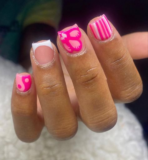 Cute Shirt Acrylic Nails Designs, Short Nails With Different Designs On Each Nail, Cute Short Pink Nail Designs, Back To School Nails 5th Grade, Short Short Nails Ideas, Extra Short Acrylic Nails Designs, Short Nail Set Ideas Simple, Kids Acrylic Nails Short Ideas, 7th Grade Nails