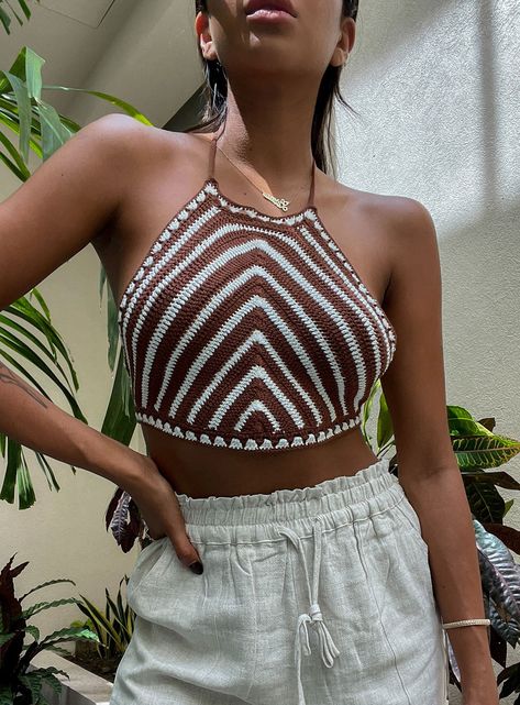 Brown And White Crochet, Crochet Bralettes, Design Triangle, White Crochet Top, Brown Crop Top, Slim Fit Crop Top, Crochet Design, Festival Tops, Cute Crop Tops