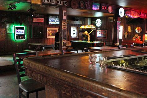 Underground Bar, Sports Pub, Dive Bars, Corner Bar, Old Bar, Lighting Concepts, Dive Bar, Pub Bar, Vintage Bar