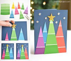 Paint Chip Cards, Paint Chip Crafts, Christmas Tree Card, Christmas Cards Kids, Simple Christmas Cards, Paint Chip, Homemade Christmas Cards, Christmas Tree Cards, Christmas Card Crafts