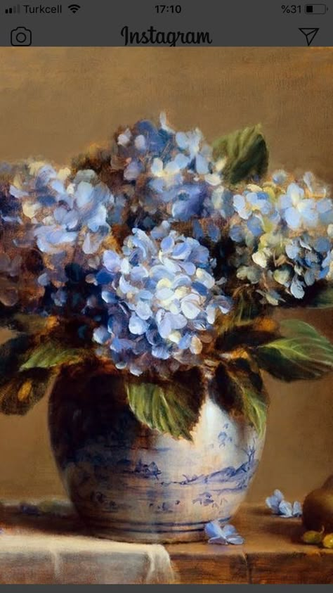 Hydrangeas Art, Hydrangea Painting, Picnic Decorations, Flowers In A Vase, Acrylic Painting Flowers, Flower Painting Canvas, Oil Painting Flowers, Flower Art Painting, Arte Floral