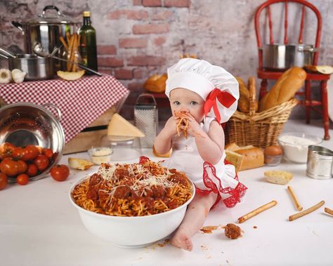 Spaghetti First Birthday Photos, Pasta Smash Photoshoot, Spaghetti Smash First Birthday, Spaghetti Cake Smash, Spaghetti Smash Photoshoot, Spaghetti Photoshoot, Spaghetti Photo, Cake Smash Inspiration, Baby Chef