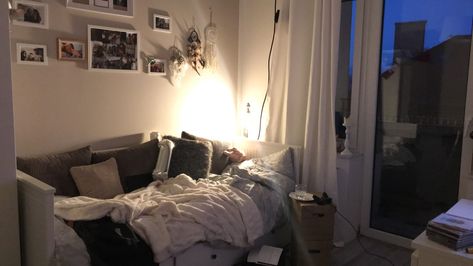 Lea Faye11 Room, Girl Room Aesthetic, Zimmer Design, Bed Cave, Rustic Room, Girly Room, Grunge Room, Lazy Girl, Cute Room Decor