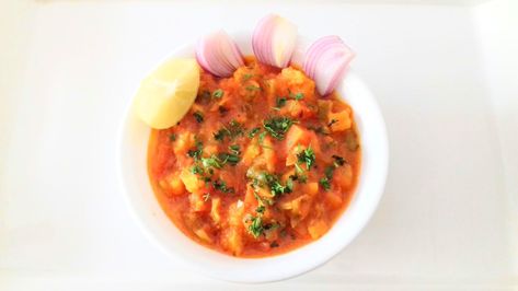 Veg Kolhapuri - Your Veg Recipe Veg Kolhapuri, North Indian Food, Dum Aloo, Paneer Butter Masala, Spicy Gravy, Vegetable Mixes, Veg Recipe, Indian Curries, Boiled Vegetables