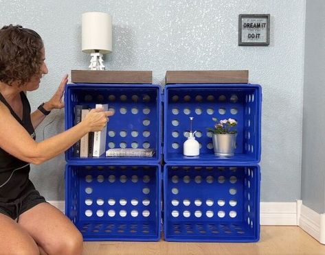 Milk Crate Seats, Milk Crate Shelves, Crates Ideas, Plastic Milk Crates, Crate Shelves Diy, Crate Seats, Milk Crate Ideas, Mini Crates, Crate Bookshelf