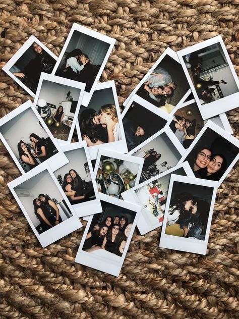 Film Night Aesthetic, Polaroid Instagram Post, Night Polaroid, Polaroid Crafts, Senior Year Things, Movie Night For Kids, Polaroid Wall, Instax Photos, Polaroid Camera