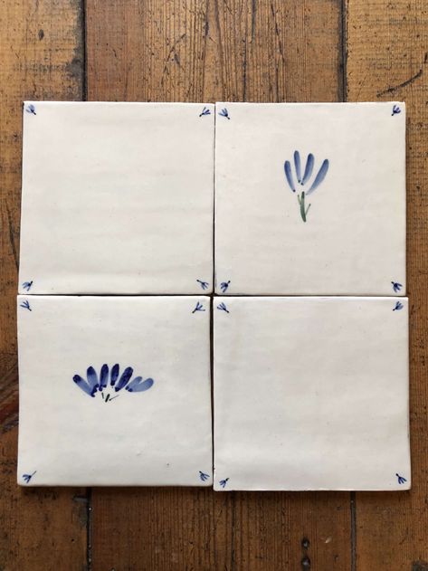 Tiles Hand Painted, Diy Hand Painted Tiles, Hand Painted Ceramic Tiles, Hand Painted Tiles Bathroom, Hand Painted Tiles Diy, Painted Tiles Kitchen, Hand Painted Tiles Kitchen, Marazzi Tile, Paint Tiles