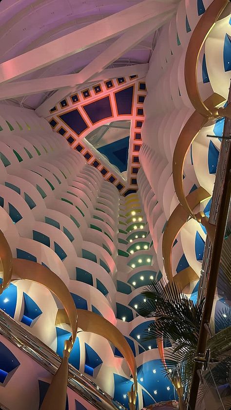 Burj Al Arab Aesthetic, Burj Al Arab Interior, Dubai Design Week, Underwater Restaurant, California Architecture, Dubai Architecture, Palm Island, Burj Al Arab, Beautiful Scenery Pictures