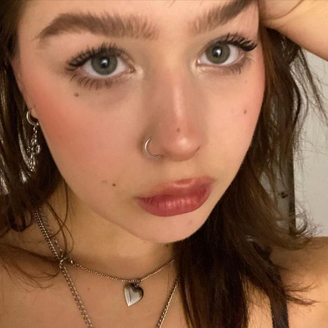 Madelyn Layer, Nostril Piercing, Accessory Inspo, Nose Piercing Jewelry, Kiss Makeup, Funky Jewelry, Jewelry Inspo, Nose Piercing, Piercing Jewelry