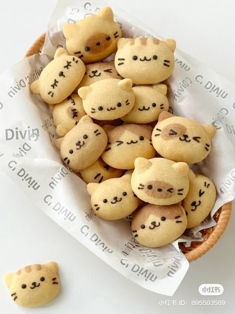 Kreative Snacks, Kawaii Dessert, Cat Cookies, Kawaii Cooking, Cute Baking, Cute Snacks, Cute Food Art, Think Food, Snacks Für Party