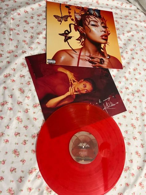 Kali Uchis Red Moon In Venus Vinyl Red Moon In Venus Kali Uchis, Kali Uchis Vinyl, Kali Aesthetic, Kali Uchis Nails, Kali Uchis Red Moon, Diy Home Office, Home Office Makeover, Mother Kali, Vinyl Collection