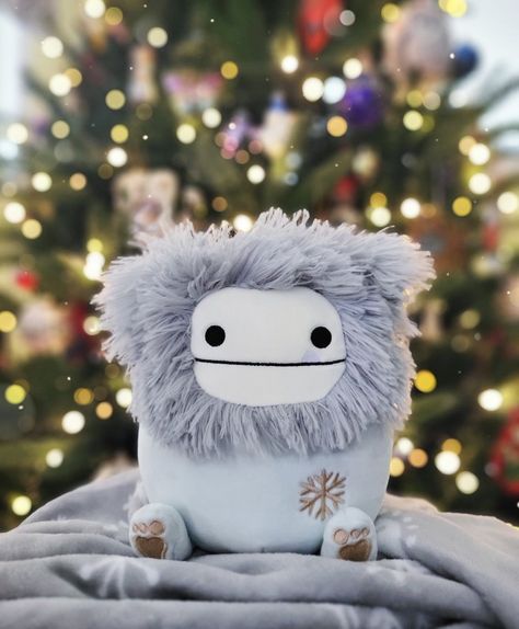 Rare Squishmallows, Bigfoot Squishmallow, Bigfoot Christmas, Cute Squishies, Things I Need To Buy, Toy For Kids, Christmas Plush, Christmas Toys, Plush Dolls