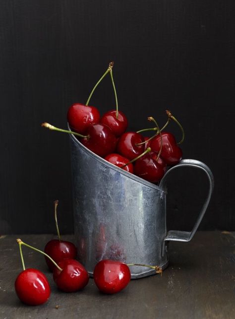 Still Life Pictures, Food Art Photography, Still Life Images, Still Life Fruit, Fruit Photography, Food Carving, Still Life Photos, Fruit Painting, Still Life Drawing